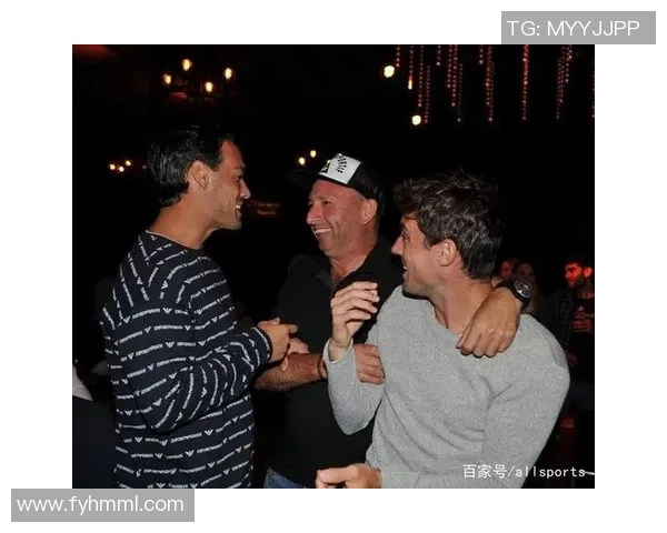 勒布朗与足球明星的跨界友谊与竞技精神的精彩碰撞